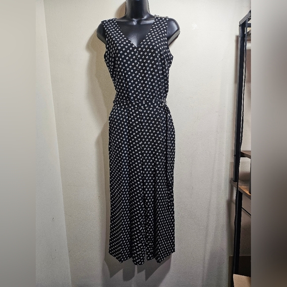 Michael Kors Sleeveless Jumpsuit Crop Pants 4 Black White Polka - Picture 4 of 9